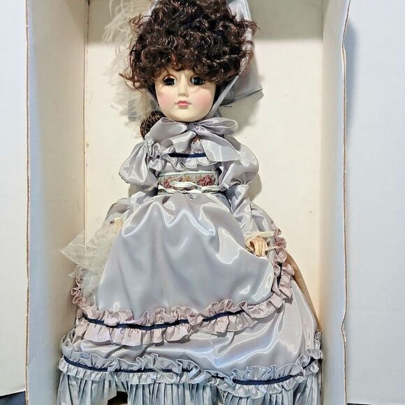 Vintage Effanbee Doll The Age Of elegance 18ins Tall - Picture 1 of 10